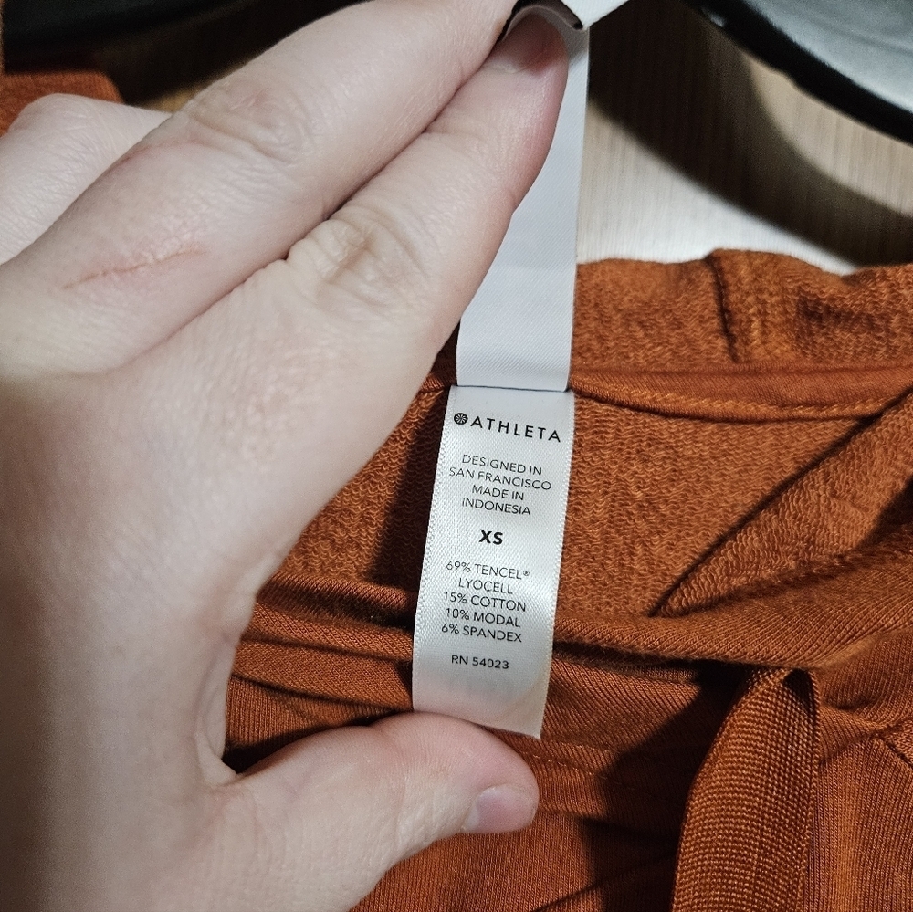Athleta Women’s Boardwalk Hoodie Canyon Orange High Hip Sweatshirt! - Picture 3 of 6